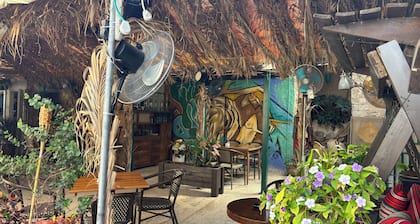 Al Yakhour Hostel