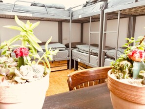 Két bảo mật tại phòng, bàn, bàn ủi/dụng cụ ủi quần áo