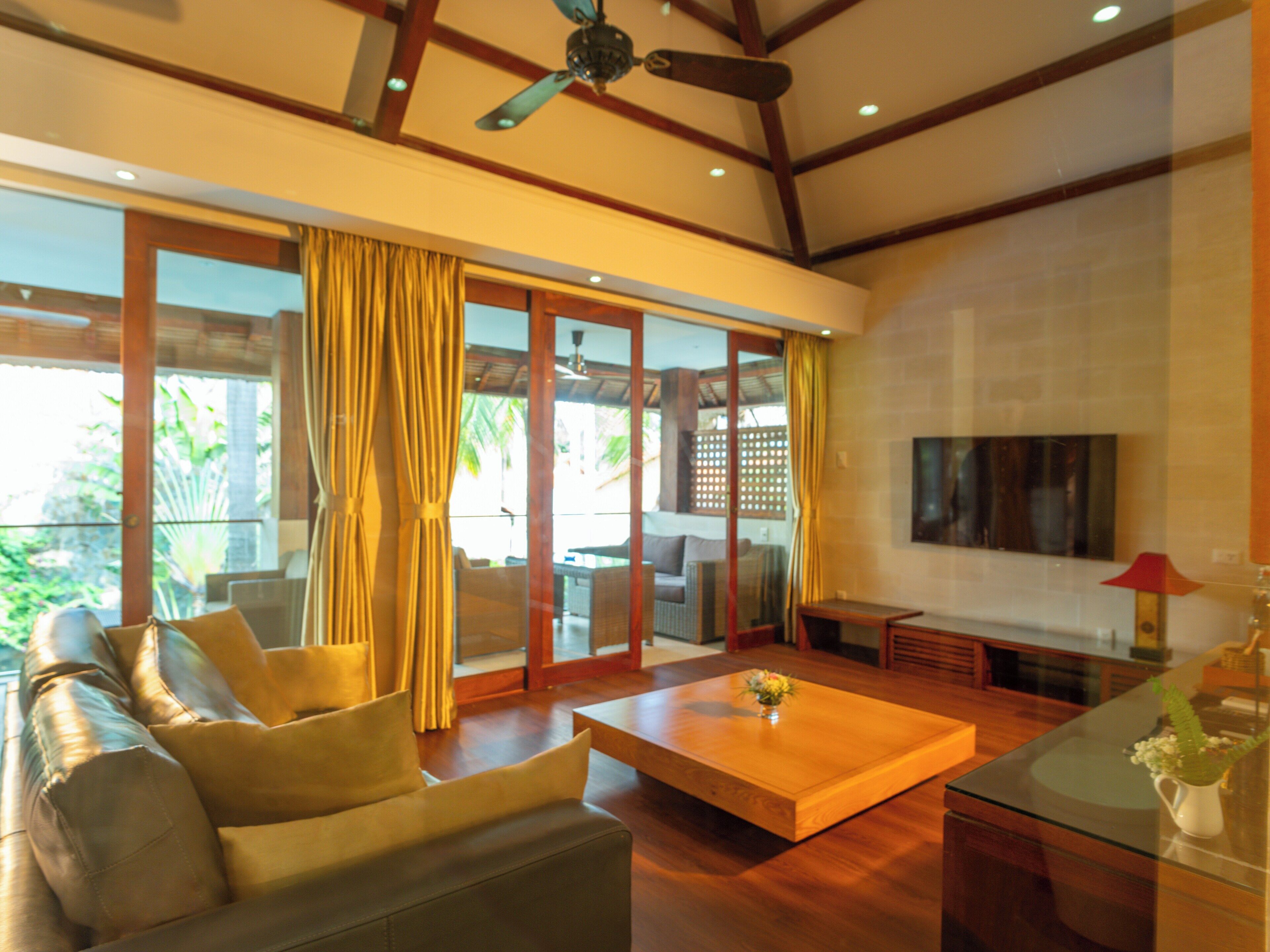 pool view suite | 1 bedroom, minibar, in-room safe, individually decorated