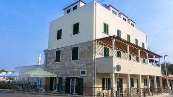 Fachada da propriedade