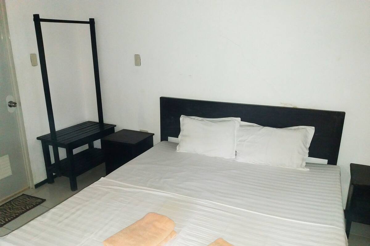 In-room safe, desk