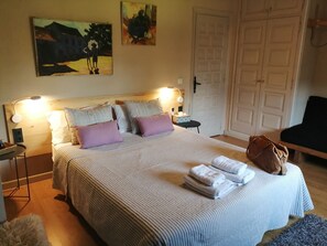 Superior Double Room | Sengetøy av topp kvalitet, dundyner og individuelt dekorert