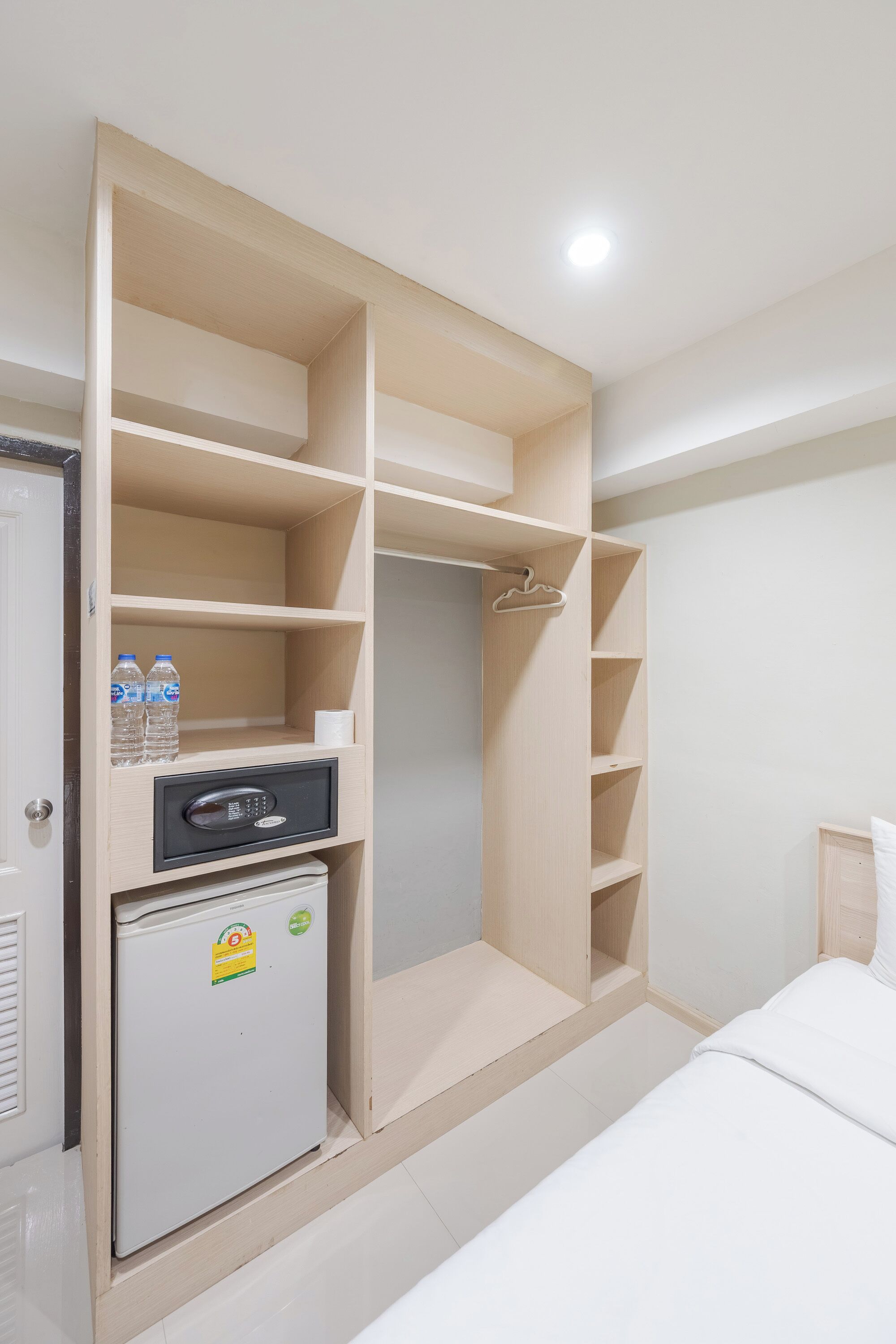 Standard Room | Peti besi dalam bilik, langsir/tirai gelap terus, Wi-fi percuma 