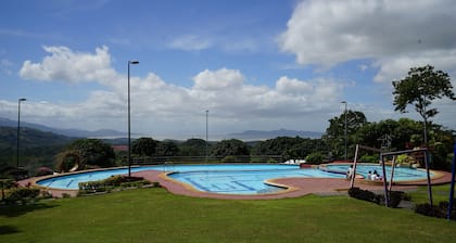 Bakasyunan Resort Tanay