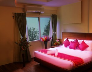 1 soverom, sengetøy av topp kvalitet, minibar og safe på rommet