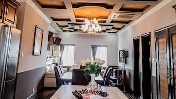 Penthouselejlighed - byudsigt | Stue | Fladskærms-tv