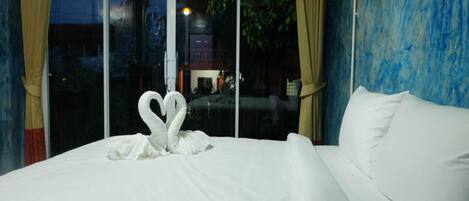 Ropa de cama de alta calidad, wifi gratis y ropa de cama