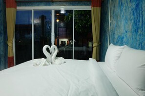 Premium bedding, free WiFi, bed sheets - Samui Poshtel (Koh Samui)