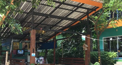 Samui Poshtel