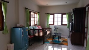 Premium bedding, free WiFi, bed sheets - Samui Poshtel (Koh Samui)