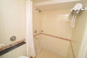 Standard Double or Twin Room, 1 Double Bed, Private Bathroom | Bathroom