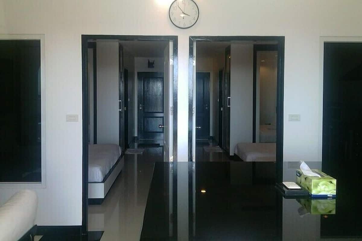 2 Bedroom Pattio Apartment