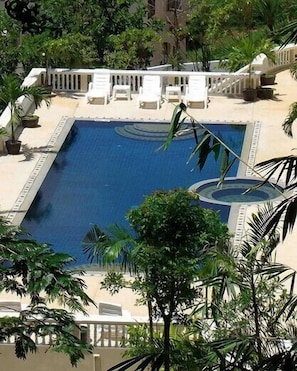 Piscine extérieure