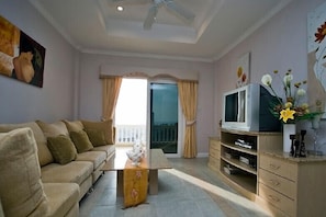 TV, DVD player