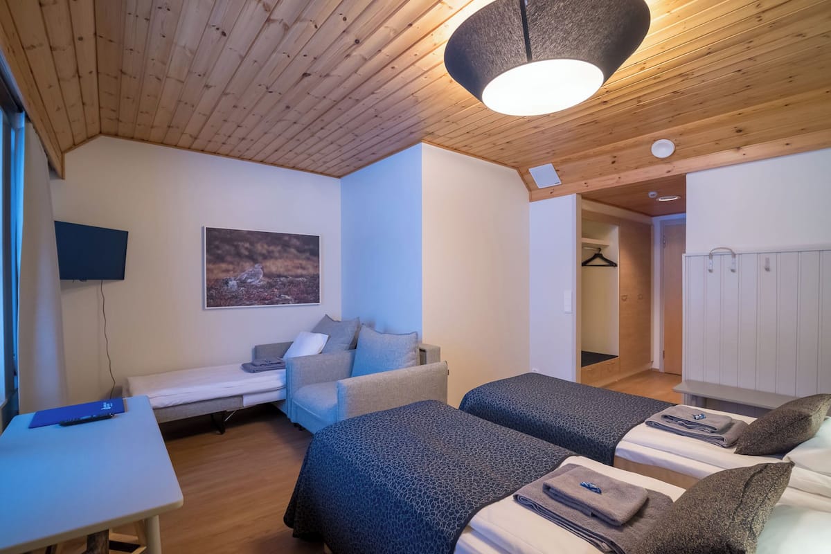 Triple Room | Free WiFi, bed sheets