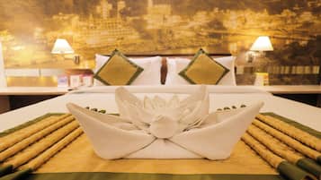 Habitación Deluxe doble | Ropa de cama de alta calidad, minibar, caja fuerte y escritorio