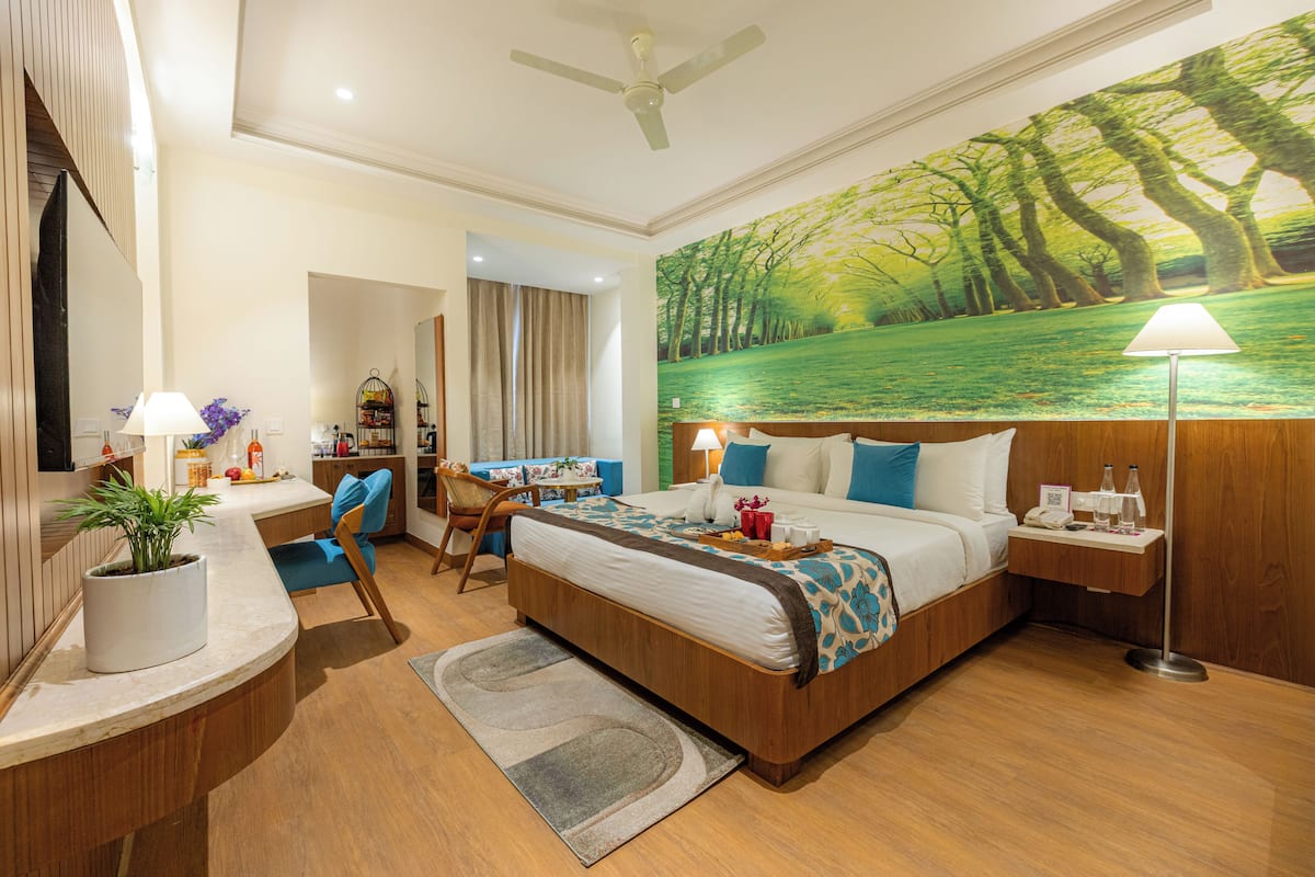 Premium Room | Premium bedding, minibar, in-room safe, desk