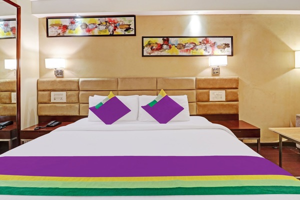 In-room safe, desk, rollaway beds (surcharge), WiFi (free)