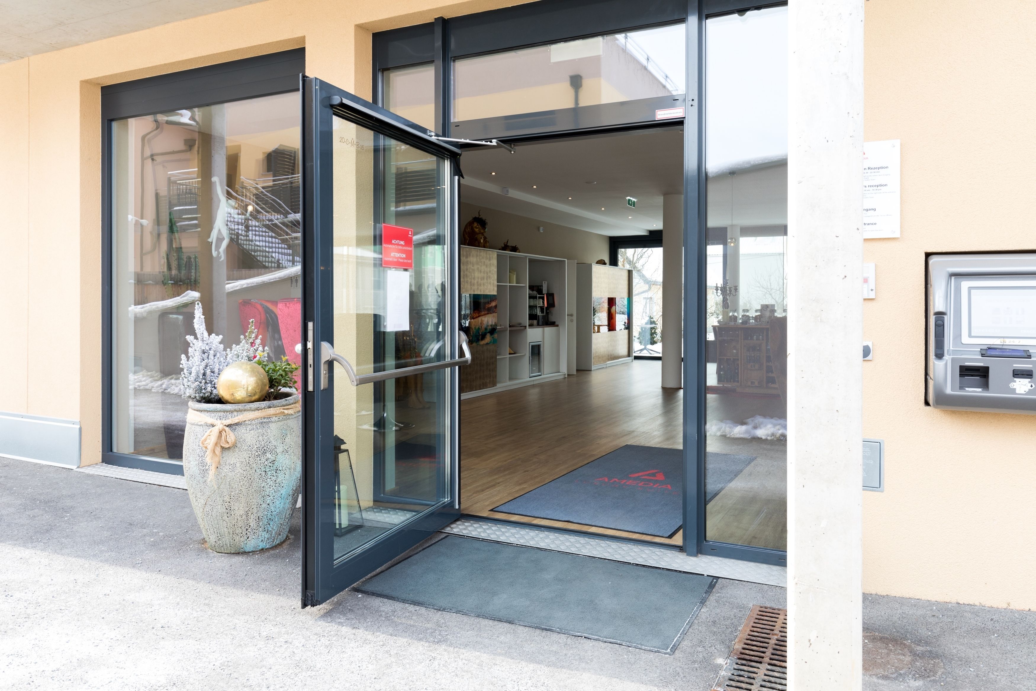 Entrée de l’hébergement