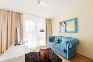 42-Zoll-LED-Fernseher mit Satellitenempfang, Fernseher, Arbeitsbereiche