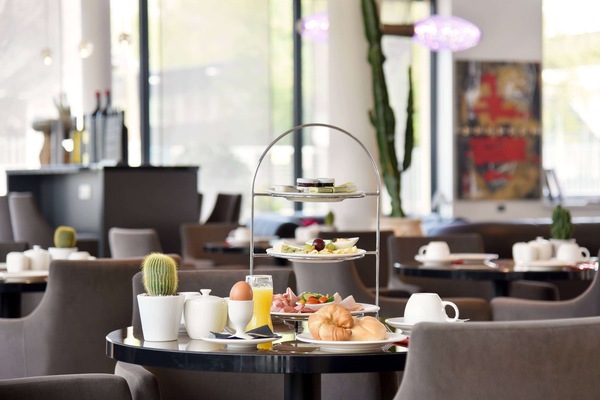 Daily buffet breakfast (EUR 20 per person)