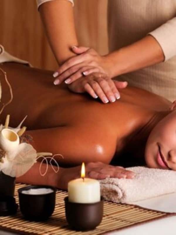 Couples treatment rooms, sauna, hot tub, steam room, Turkish bath