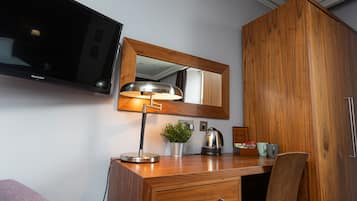 Habitación Deluxe doble, baño privado | 1 dormitorio