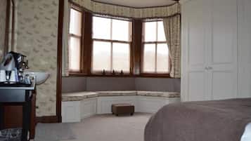 Deluxe Double Room | Iron/ironing board, free cribs/infant beds, rollaway beds, free WiFi