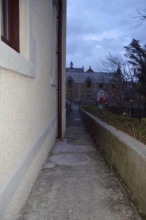 Terrace/patio - Knysna House (Lerwick)