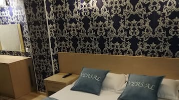 In-room safe, desk, soundproofing, free WiFi