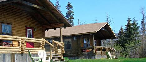 1 bedroom, in-room safe, iron/ironing board, free WiFi