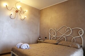 Panoramic Double Room, Mountain View, Mountainside | Premium bedding, cribs/infant beds, rollaway beds, free WiFi