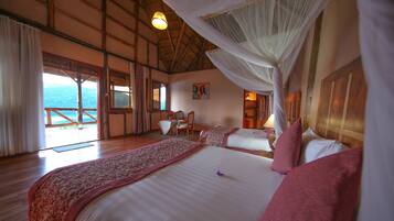 Deluxe Double or Twin Room, Lake View | In-room safe, desk, blackout curtains, free WiFi
