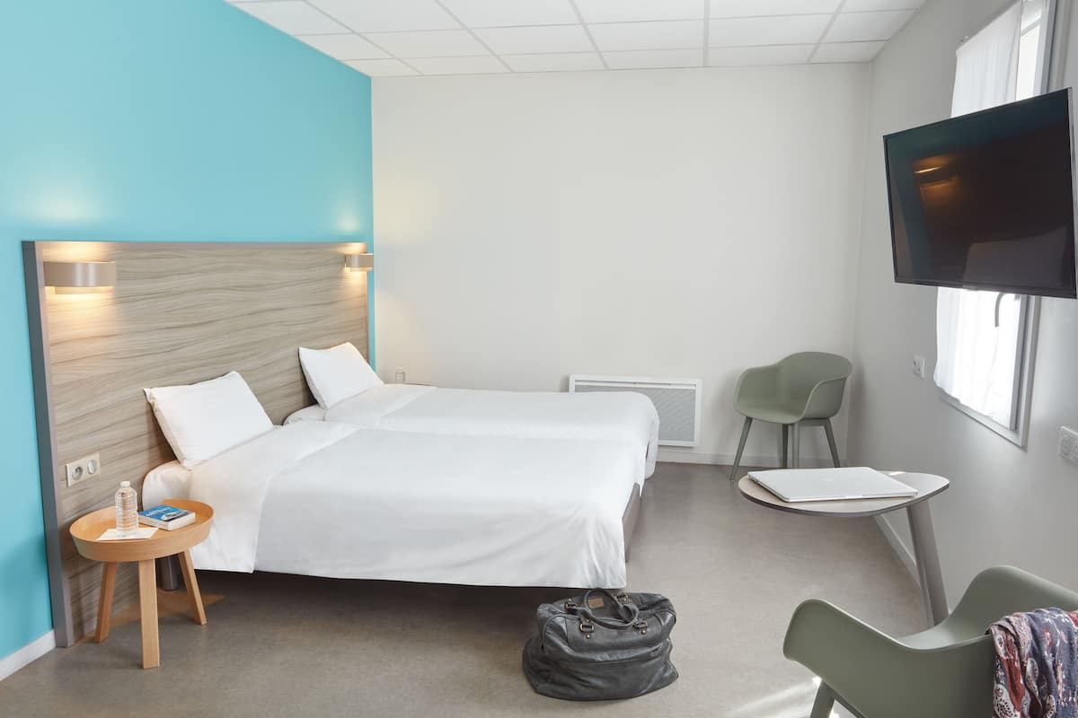 triple room | 9 bedrooms, soundproofing, free wifi, bed sheets