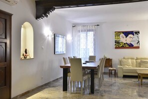 35-inch flat-screen TV with satellite channels, TV, DVD player - Ca' del Cinema (Venice)