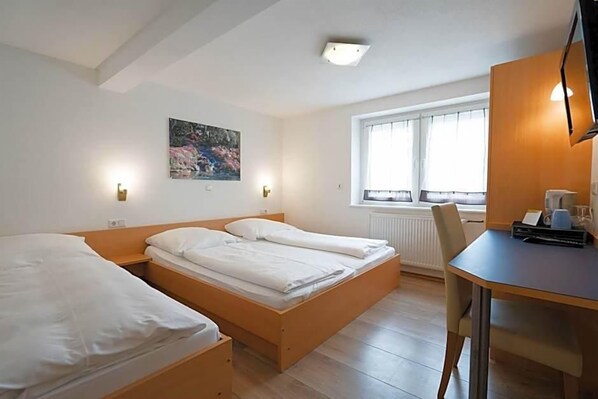 Unclassified image, 1 of 52, button - Hotel Krone (Friesenheim)