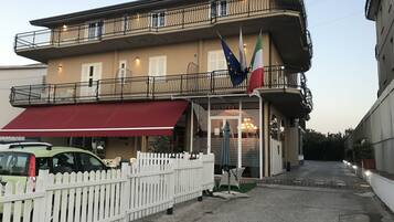 Majoituspaikan julkisivu