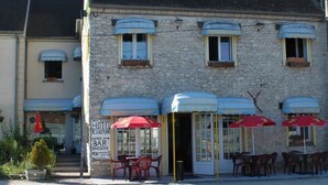 Unclassified image, 3 of 25, button - Hôtel La Belle Etape (Maisse)