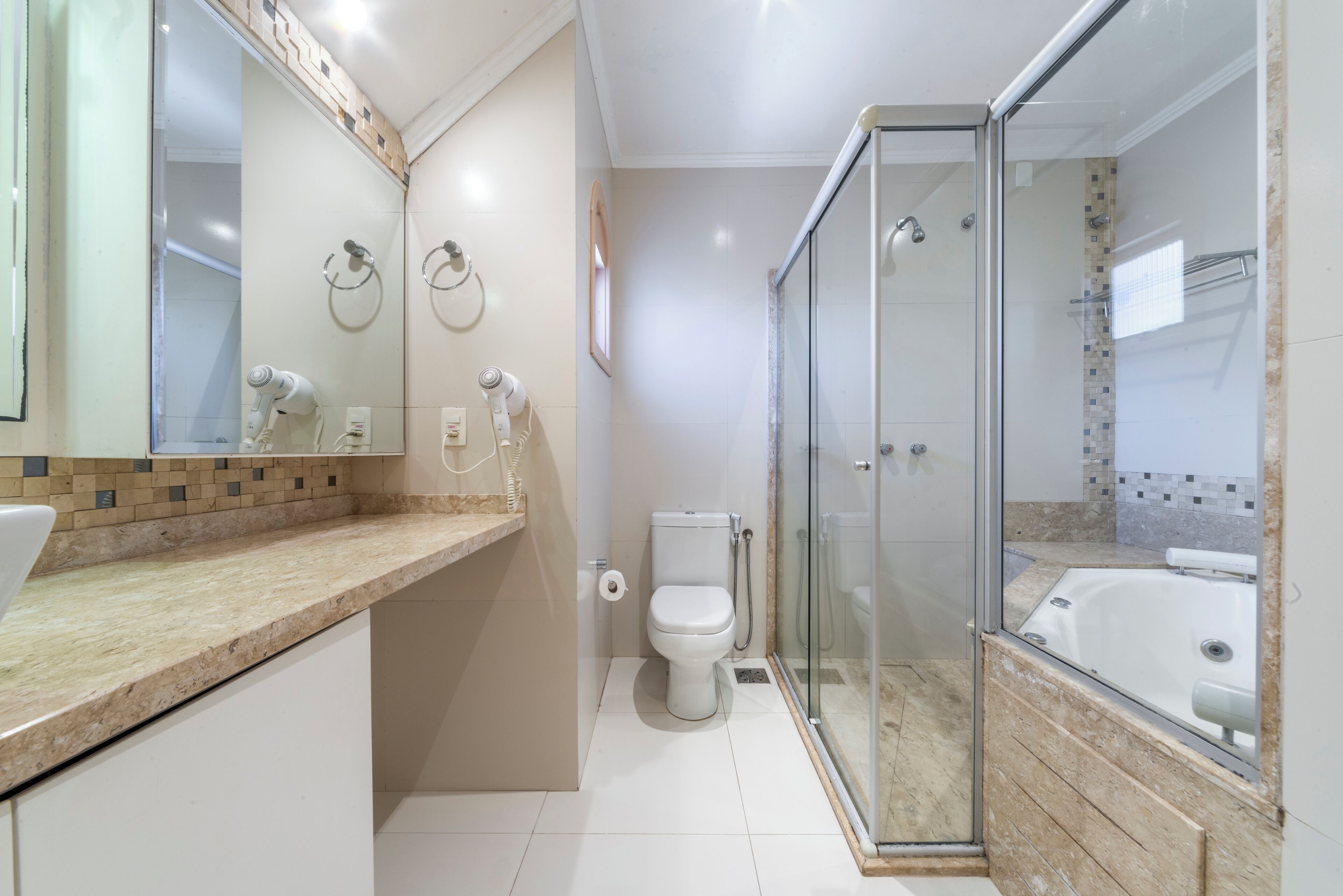 special connecting room | bathroom | free toiletries, hair dryer, bidet, towels