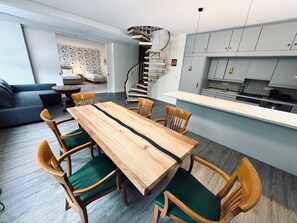 Superior-Apartment | Wohnbereich