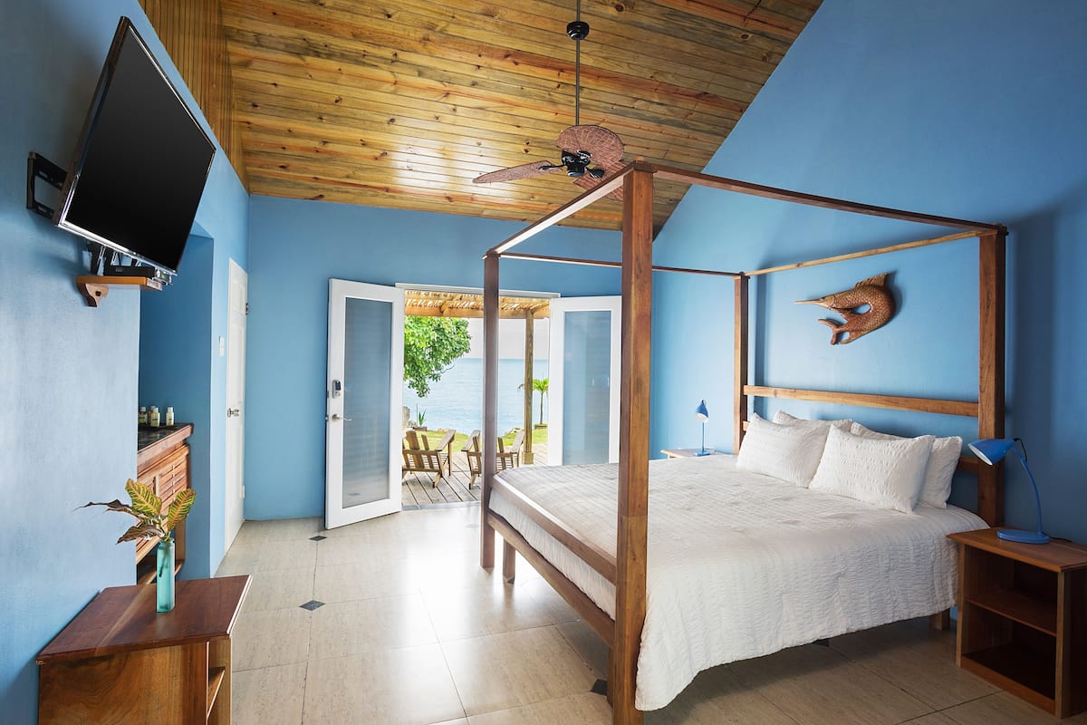 Soundproofing, free WiFi, bed sheets, wheelchair access
