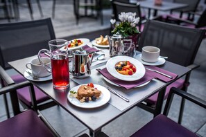 Desayuno buffet incluido todos los días 