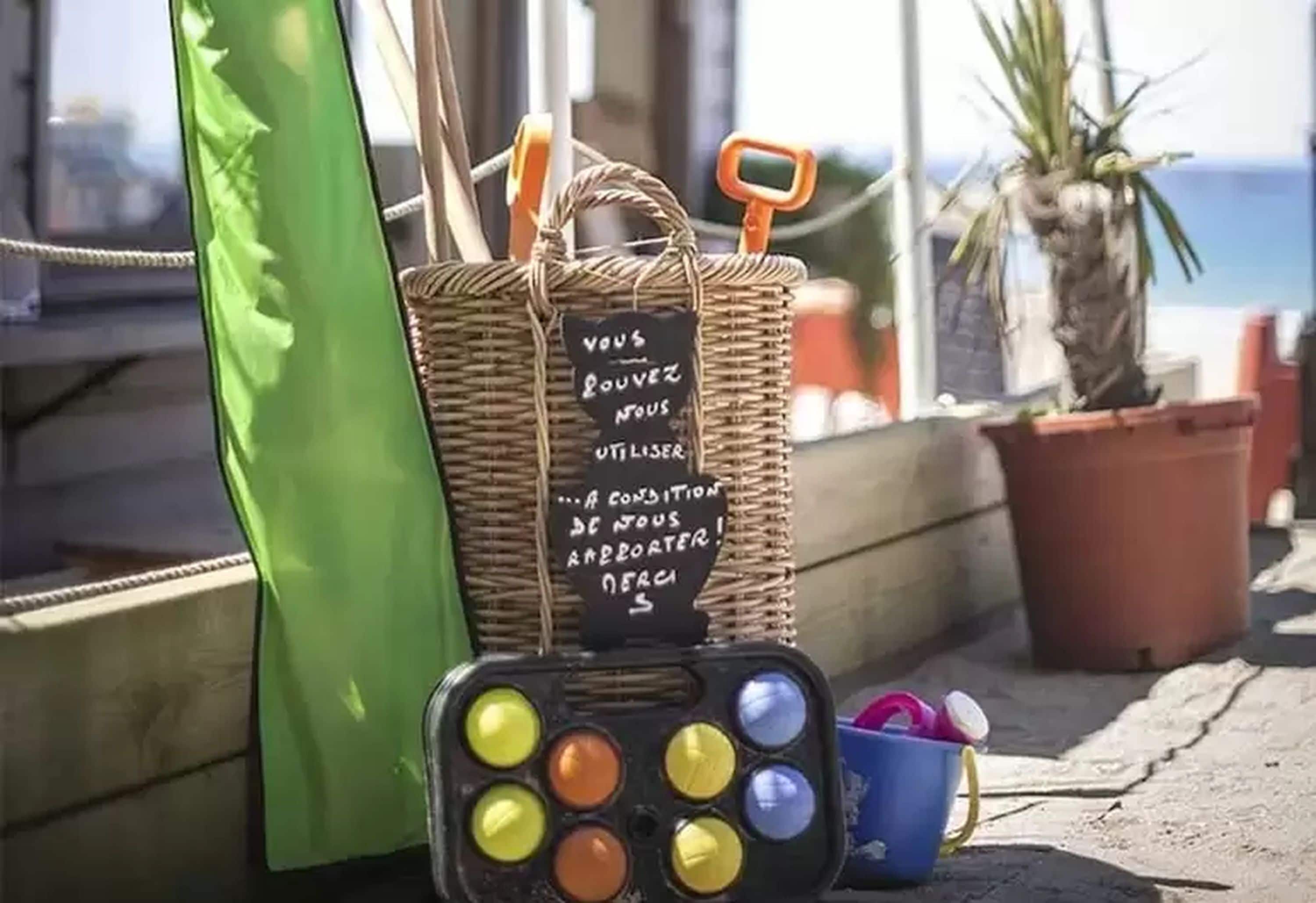 on the beach, beach bar