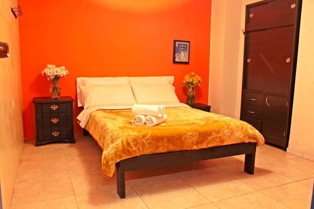 Basic Double Room, 1 Double Bed, Shared Bathroom, Mountain View | WiFi (free)