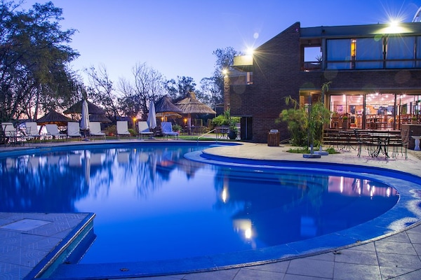 4 piscinas al aire libre