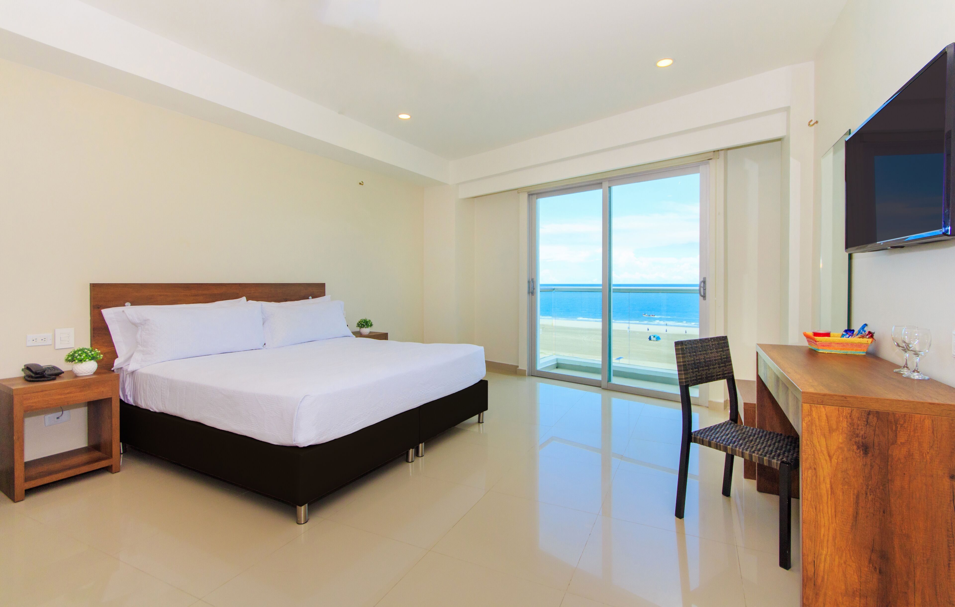 Caja de seguridad en la habitación y cortinas blackout 