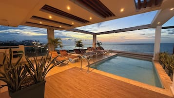 Alberca al aire libre