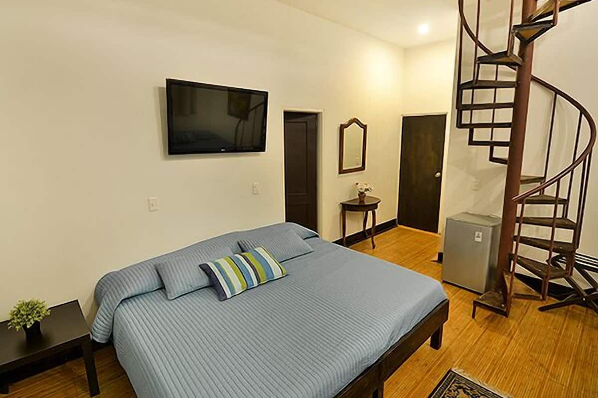 Suite Familiar | Blackout drapes, cribs (free), rollaway beds (surcharge)