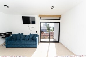 Superior Apartment | Iron/ironing board, free WiFi, bed sheets - Apartamentos Torre II Condominios (Mazatlán)
