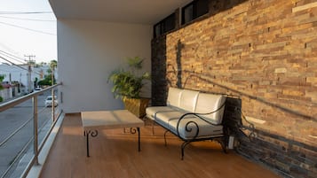 Standard Apartment, 2 Bedrooms, Mezzanine | Terrace/patio